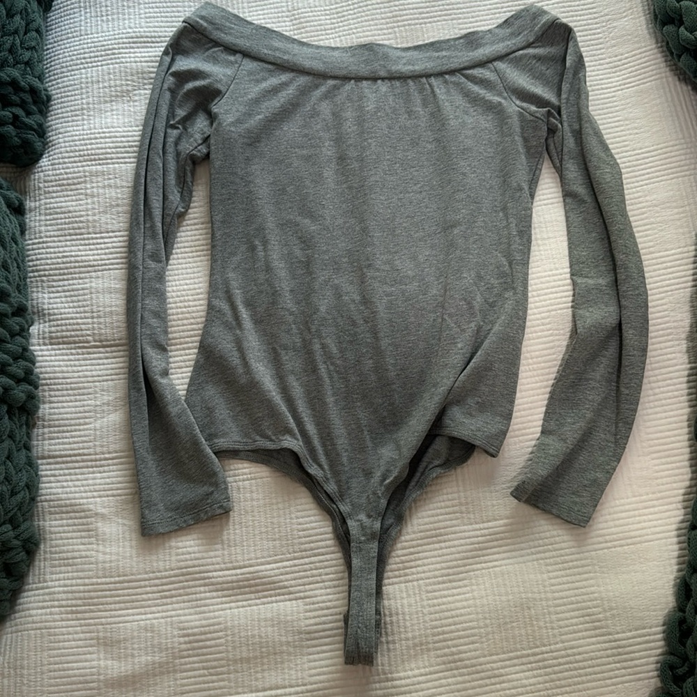 Off shoulder bodysuit